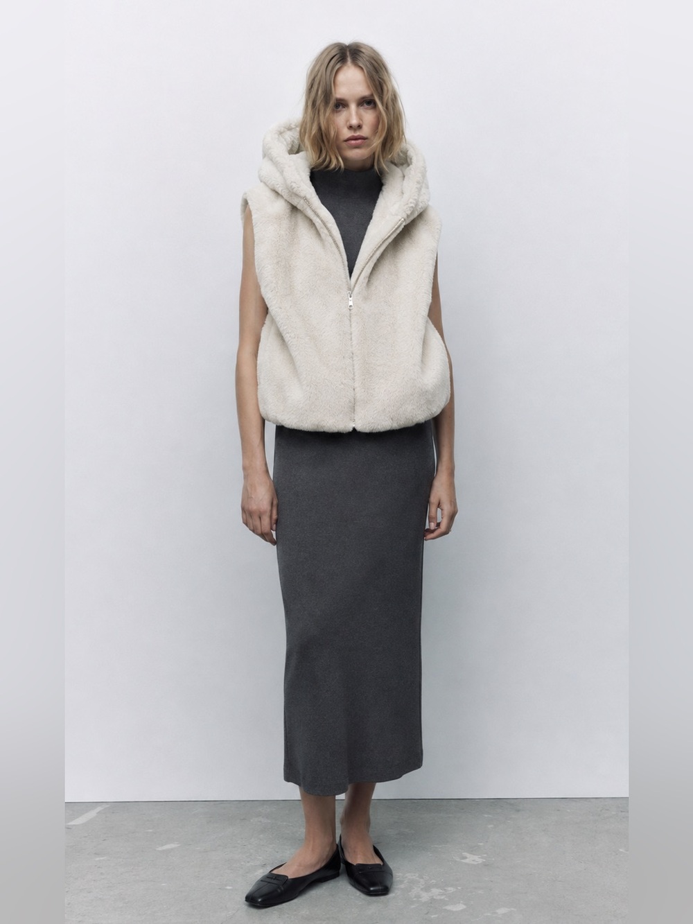 Zara Faux Fur Hooded Zip Vest Ecru Beige – Size Small